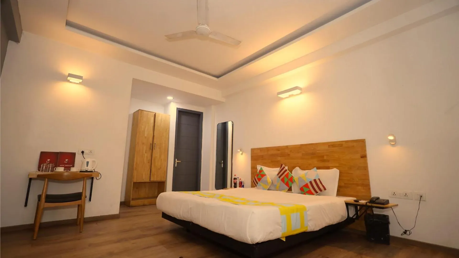 Hotel Opo Ministar 033 à Gurgaon 2*,
