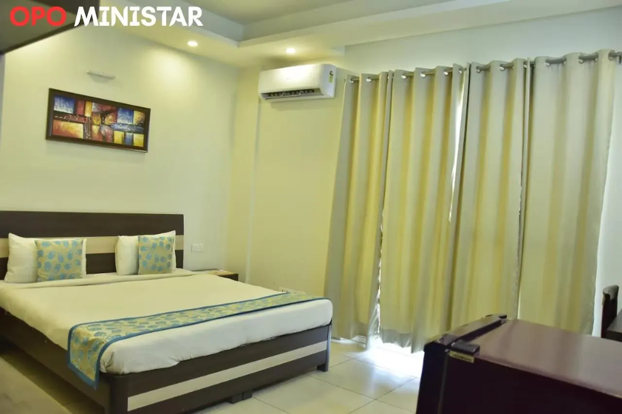 Opo Ministar 033 호텔 구르가온