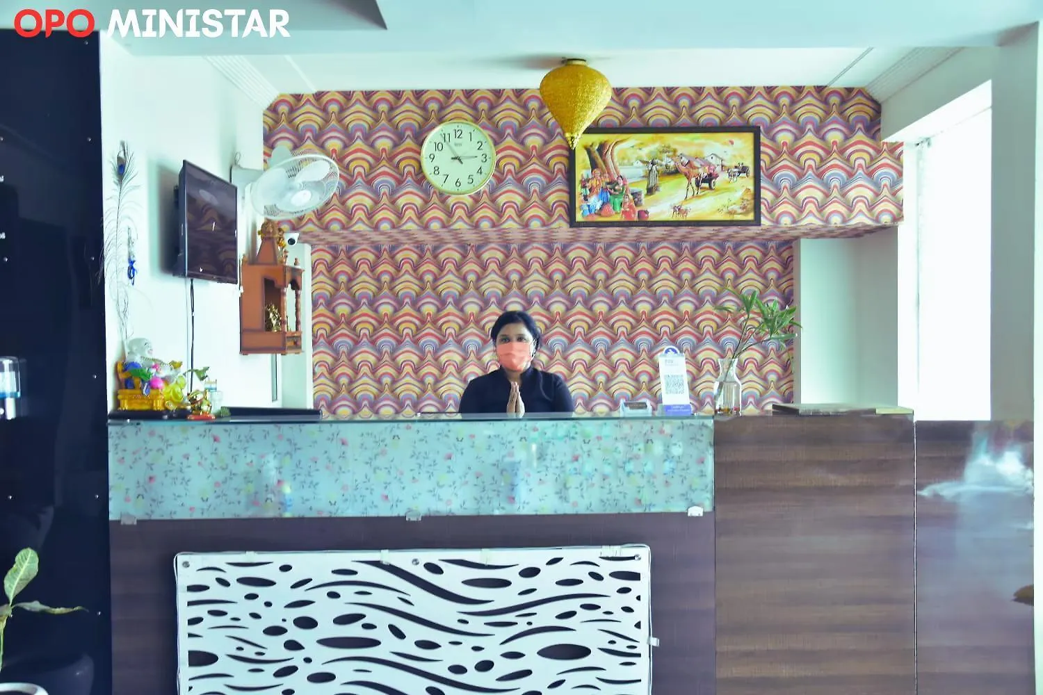 Opo Ministar 033 호텔 구르가온